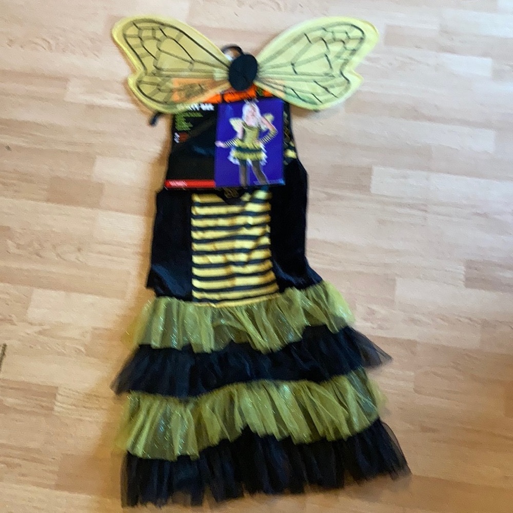 Totally ghoul flirty bee ladies costume